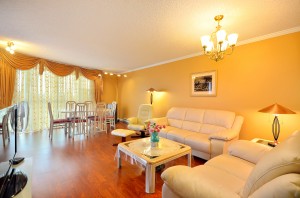 505 The Mackenzie living room