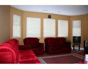 12466 72 Ave family room