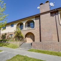 Just Listed – C2 Development Site with outstanding Vancouver Special House – 2375 E 11TH AVE Vancouver – Grandivew Woodland